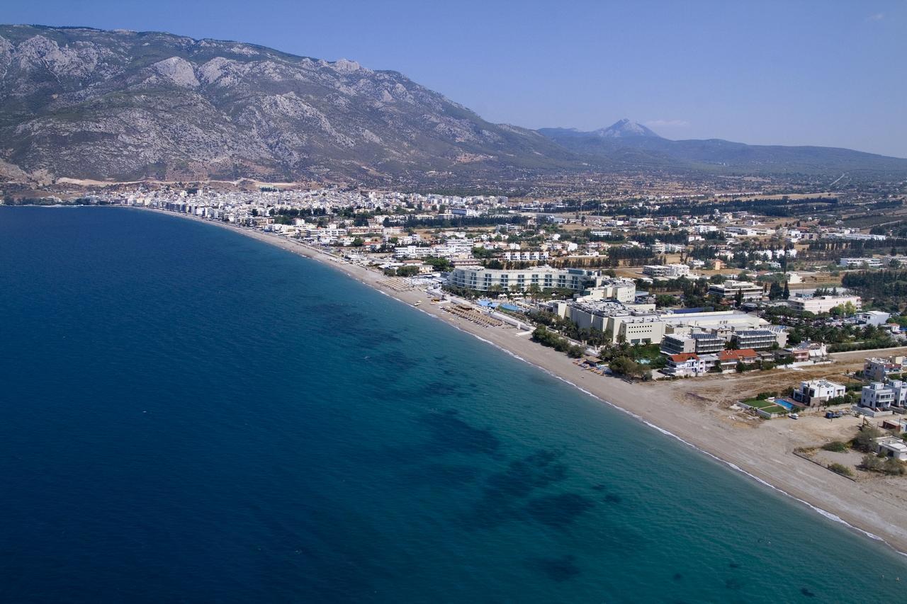 Grand Hotel Loutraki Bagian luar foto