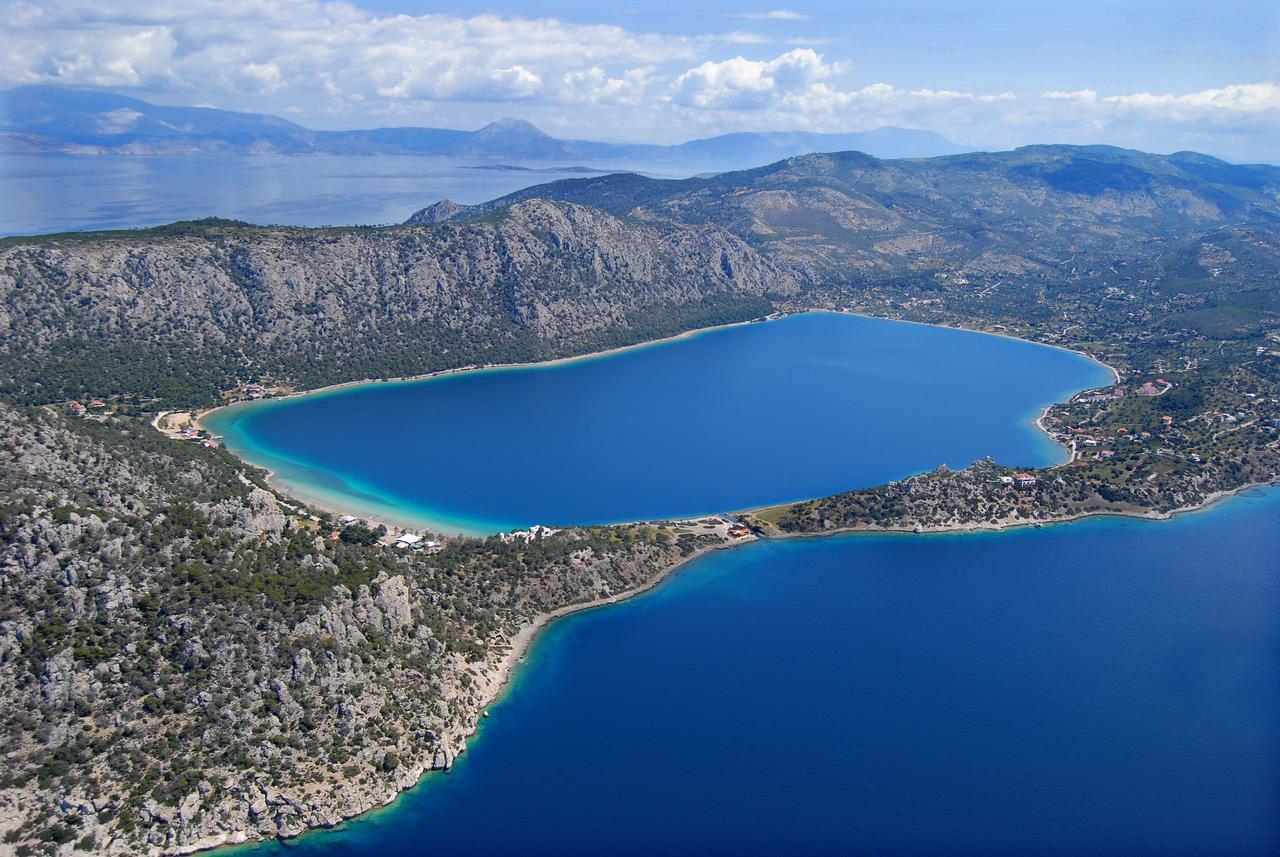 Grand Hotel Loutraki Bagian luar foto